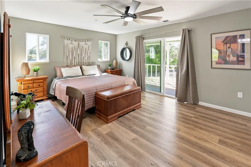 38696 Sierra Lakes Dr. Oakhurst, CA 93644