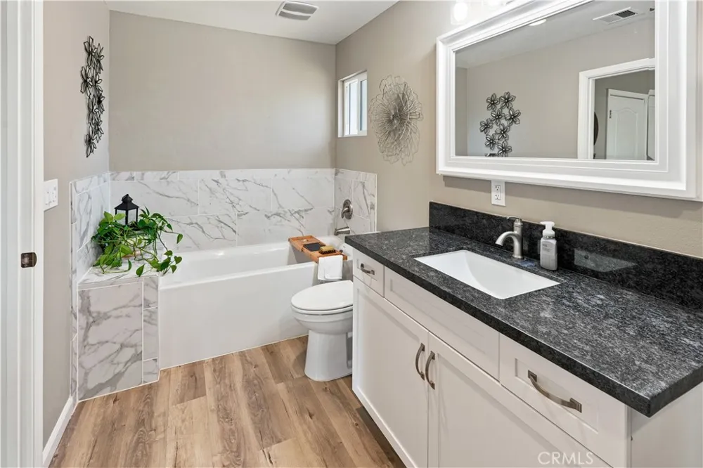 38696 Sierra Lakes Dr. Oakhurst, CA 93644