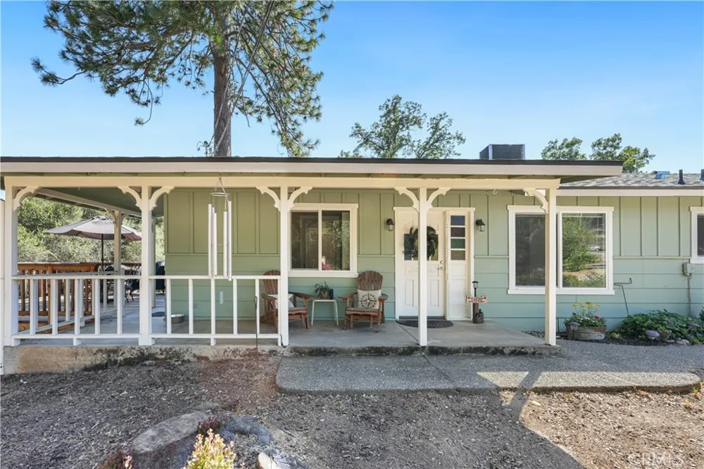 38696 Sierra Lakes Dr. Oakhurst, CA 93644