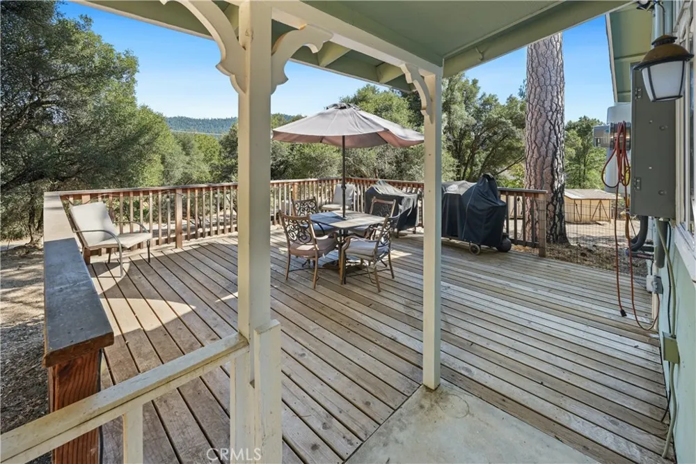 38696 Sierra Lakes Dr. Oakhurst, CA 93644