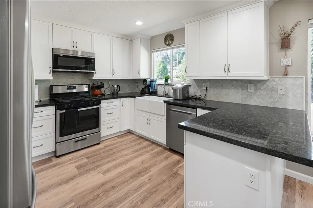 38696 Sierra Lakes Dr. Oakhurst, CA 93644