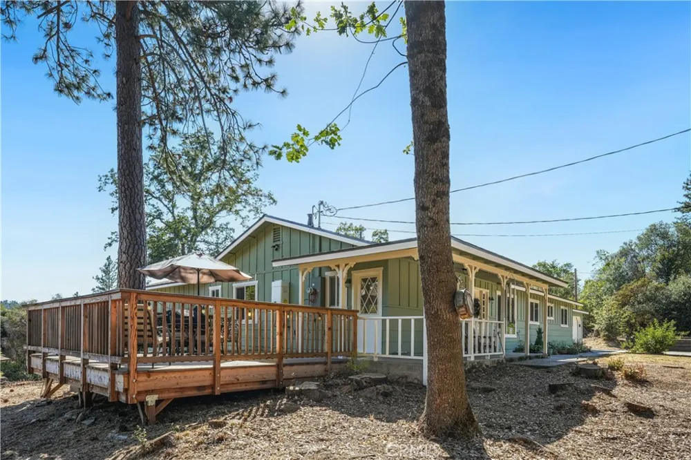 38696 Sierra Lakes Dr. Oakhurst, CA 93644
