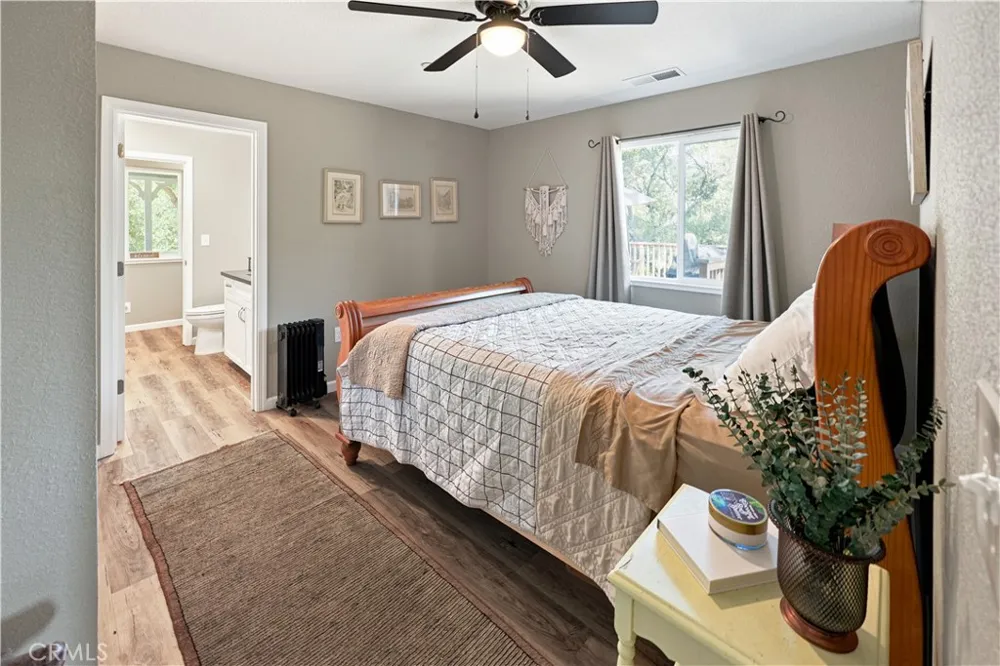 38696 Sierra Lakes Dr. Oakhurst, CA 93644