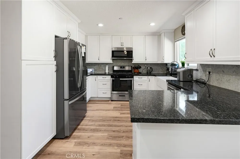 38696 Sierra Lakes Dr. Oakhurst, CA 93644