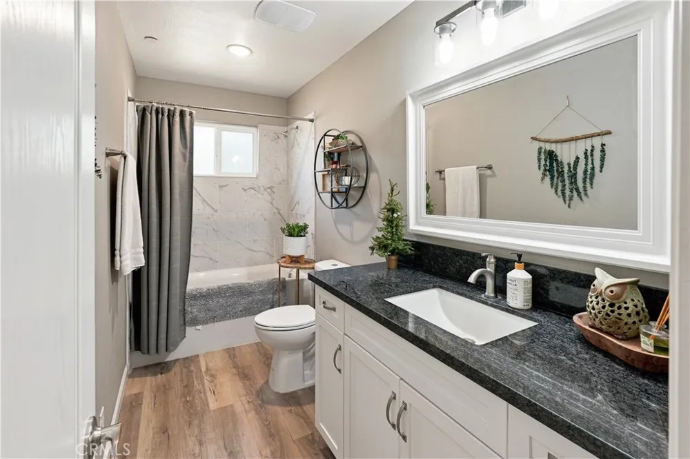 38696 Sierra Lakes Dr. Oakhurst, CA 93644