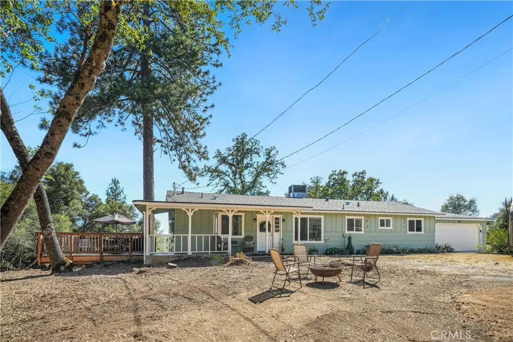 38696 Sierra Lakes Dr. Oakhurst, CA 93644