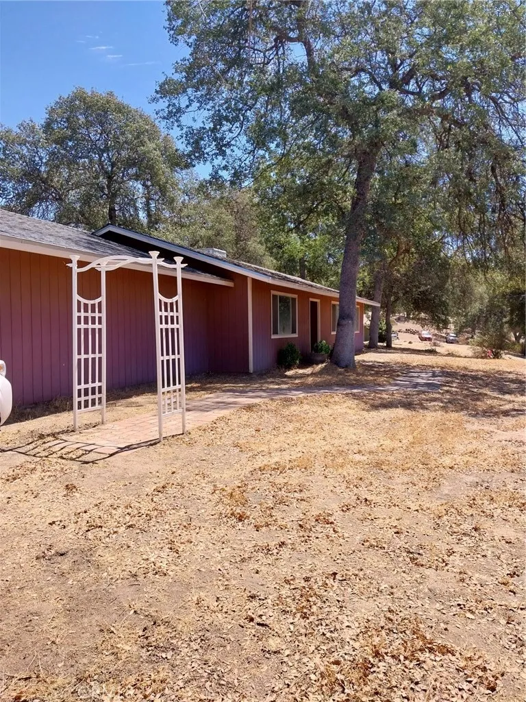 46427 Oonay Nation Coarsegold, CA 93614