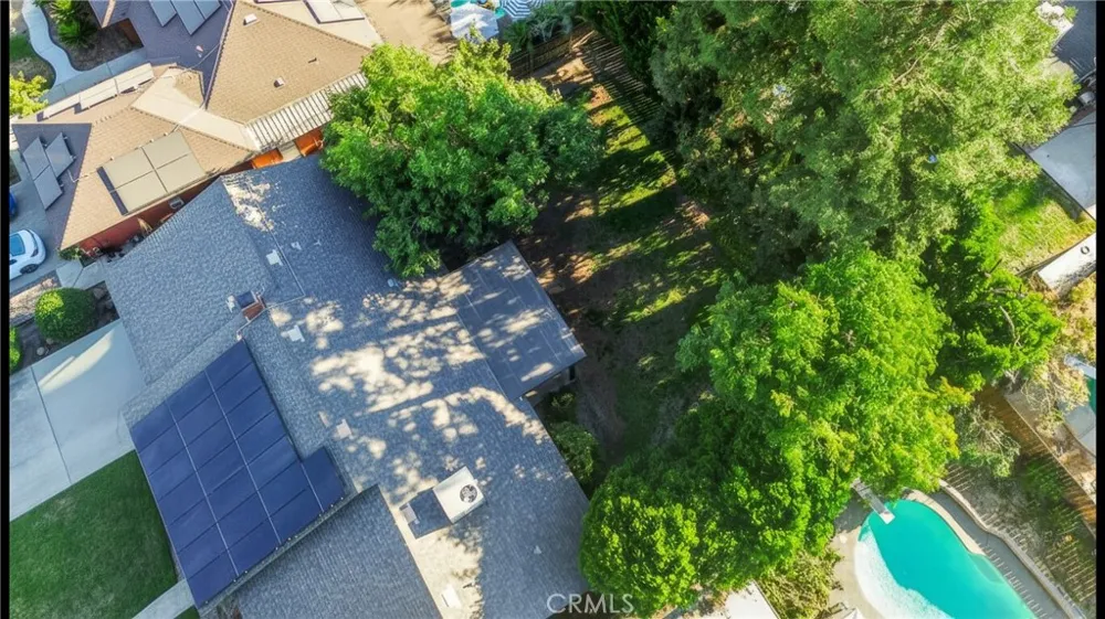 1307 S Arkle Street Visalia, CA 93292