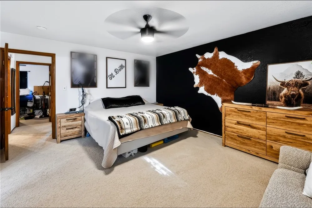1307 S Arkle Street Visalia, CA 93292