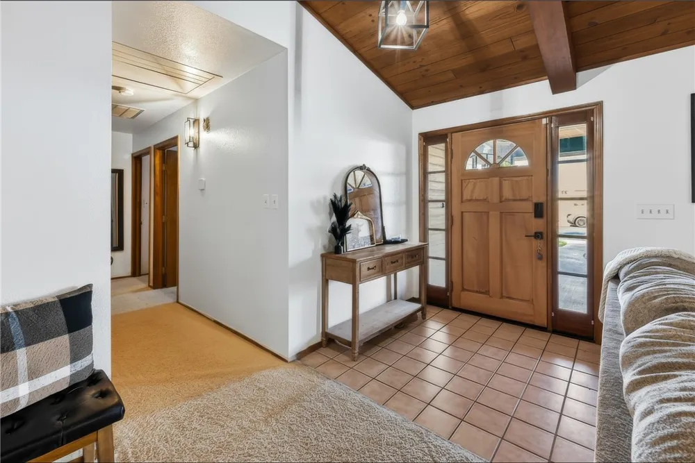 1307 S Arkle Street Visalia, CA 93292