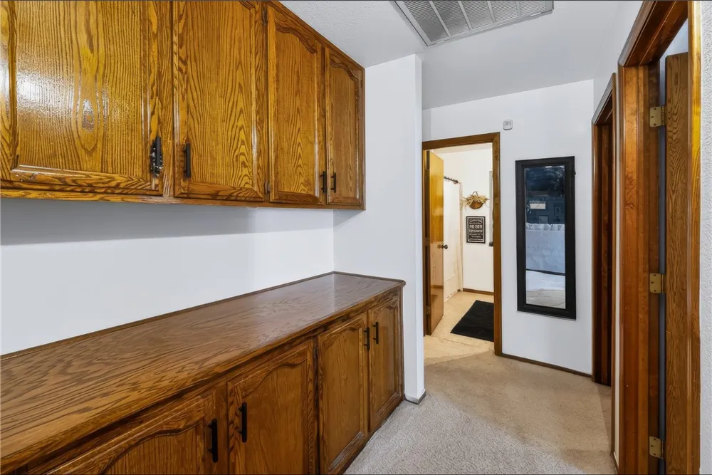 1307 S Arkle Street Visalia, CA 93292