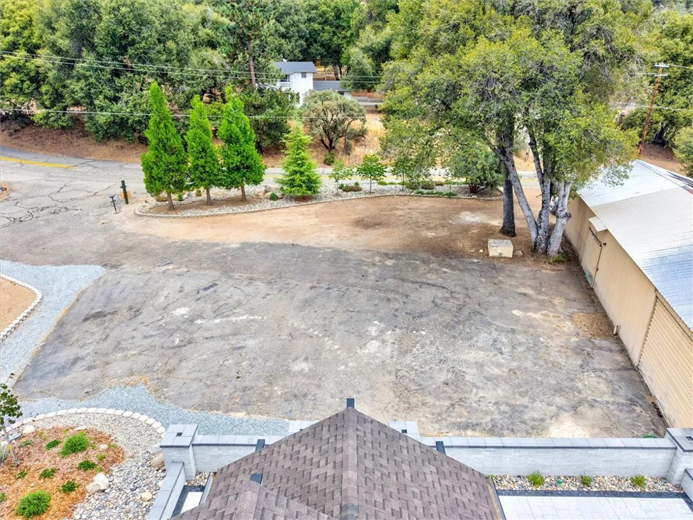 51291 Buckskin Lane Oakhurst, CA 93644