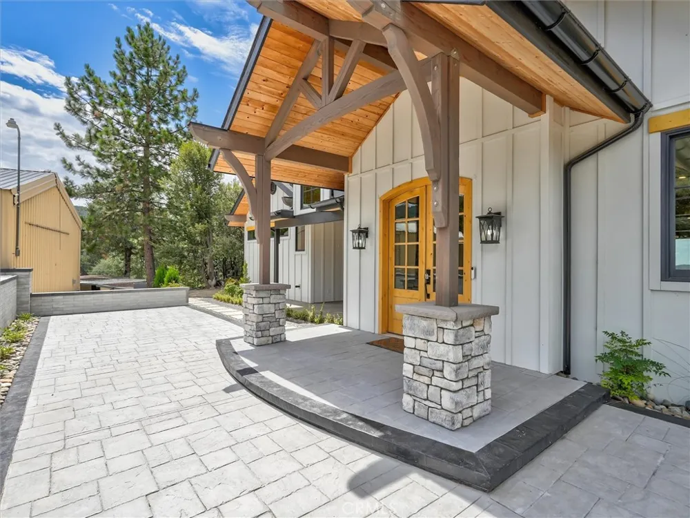 51291 Buckskin Lane Oakhurst, CA 93644