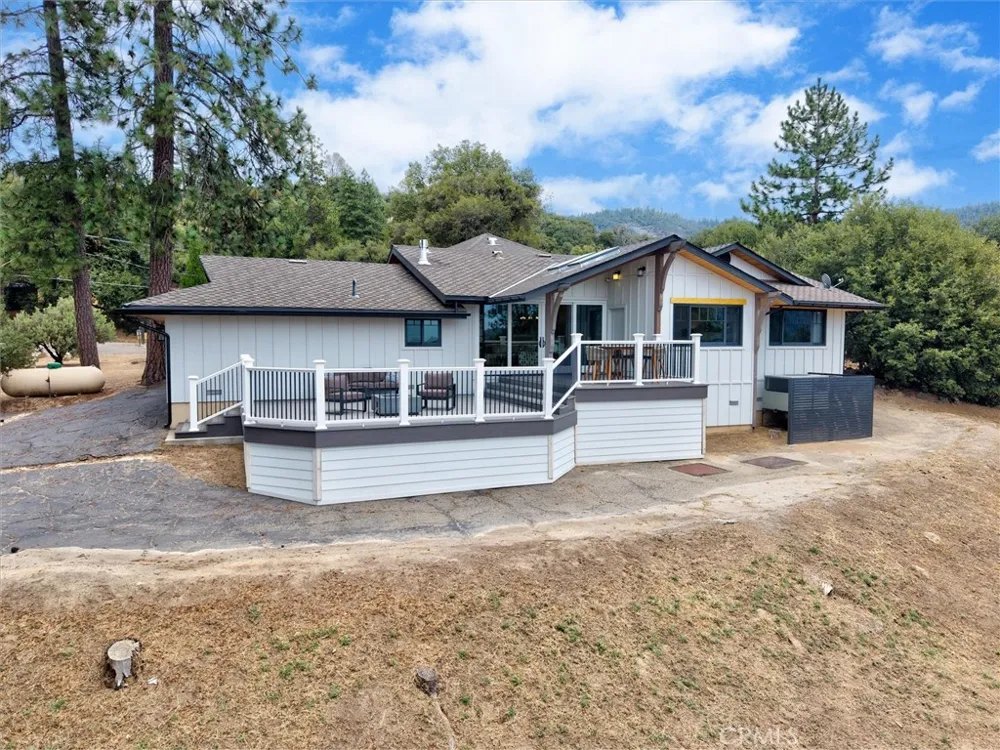 51291 Buckskin Lane Oakhurst, CA 93644