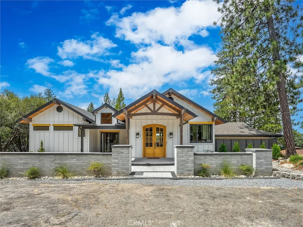 51291 Buckskin Lane Oakhurst, CA 93644
