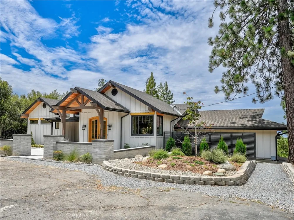 51291 Buckskin Lane Oakhurst, CA 93644