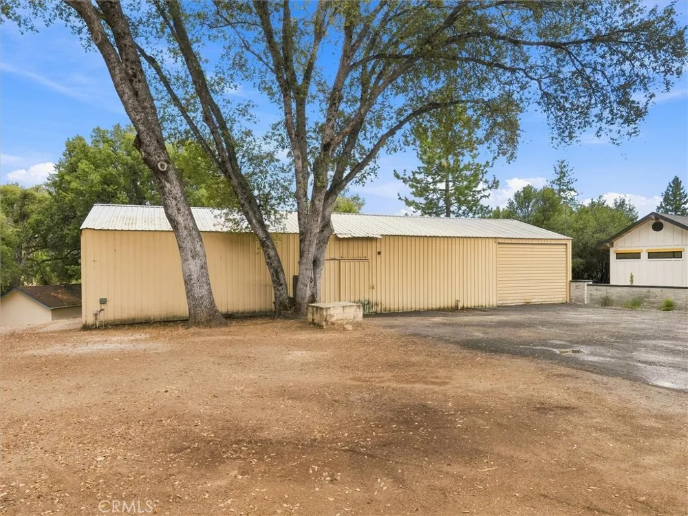 51291 Buckskin Lane Oakhurst, CA 93644