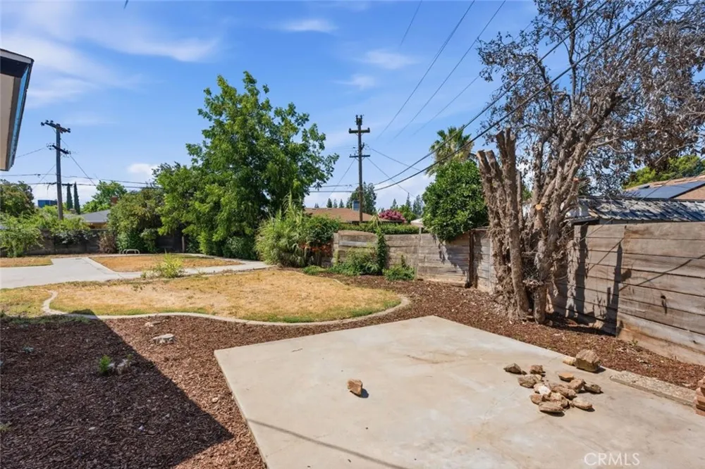 641 E Scott Fresno, CA 93710