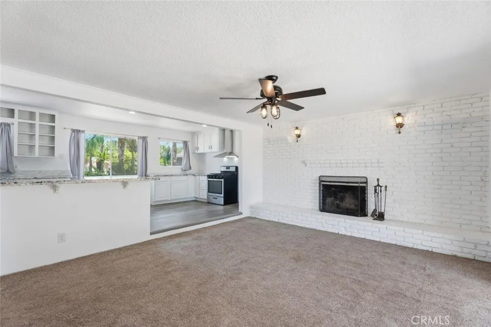641 E Scott Fresno, CA 93710