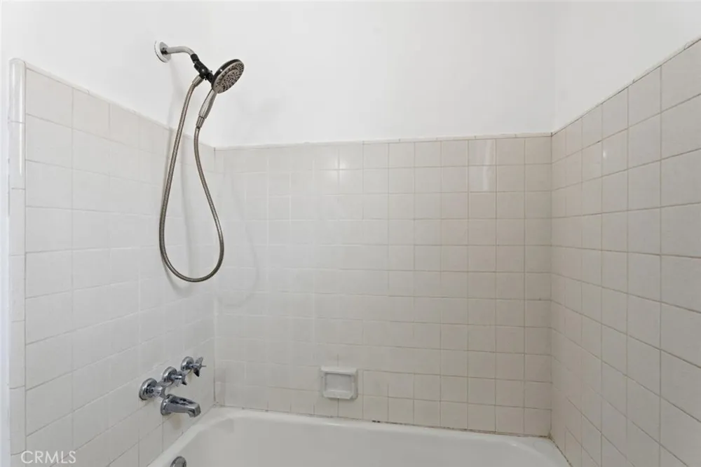 641 E Scott Fresno, CA 93710