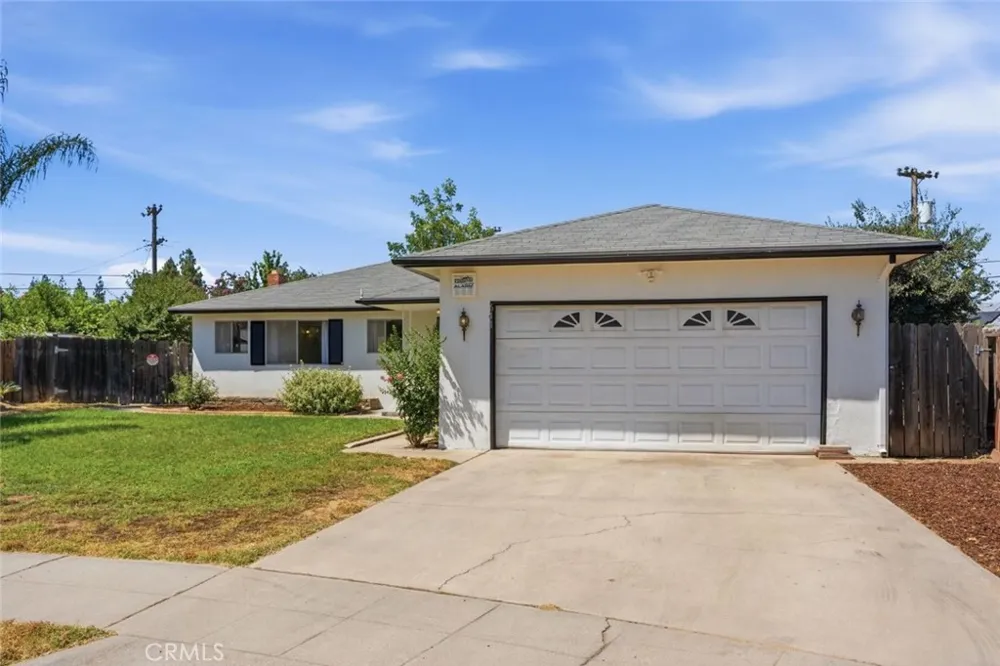 641 E Scott Fresno, CA 93710