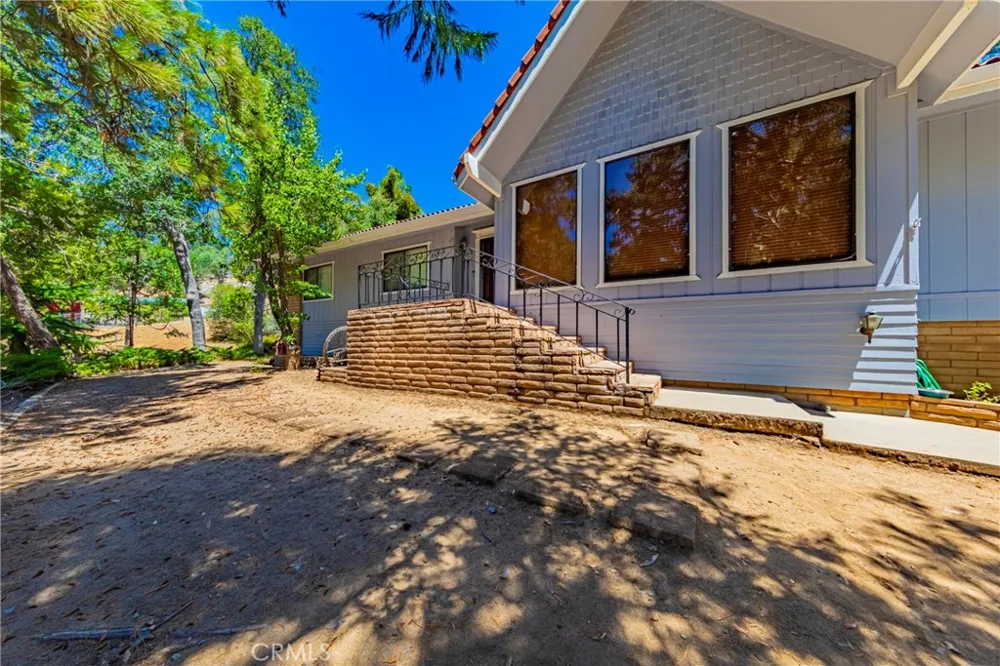 42395 Maples Lane Oakhurst, CA 93644