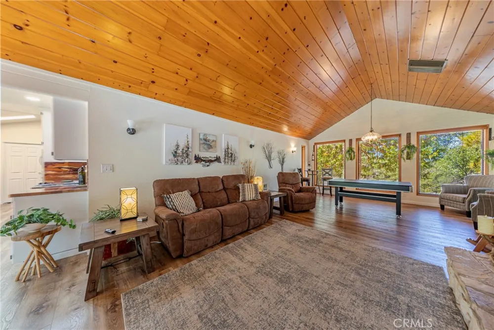 42395 Maples Lane Oakhurst, CA 93644