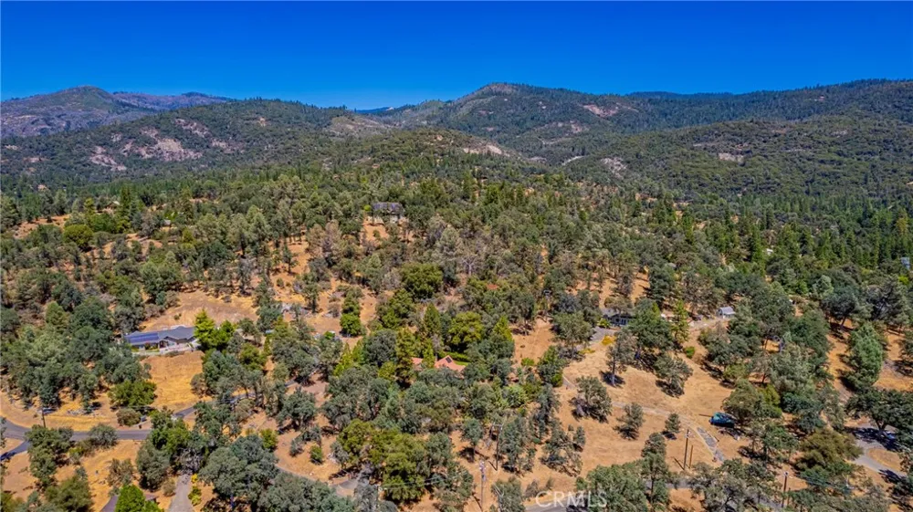 42395 Maples Lane Oakhurst, CA 93644