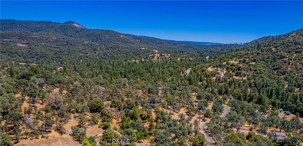42395 Maples Lane Oakhurst, CA 93644