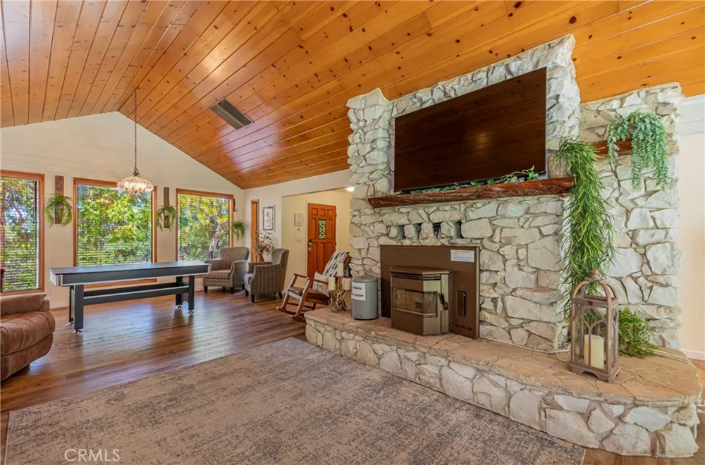42395 Maples Lane Oakhurst, CA 93644