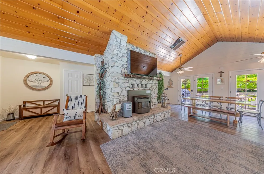 42395 Maples Lane Oakhurst, CA 93644