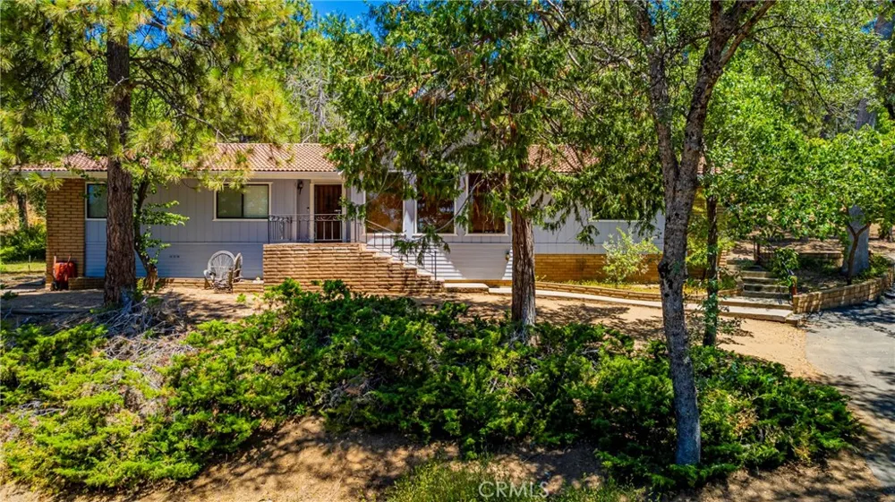 42395 Maples Lane Oakhurst, CA 93644