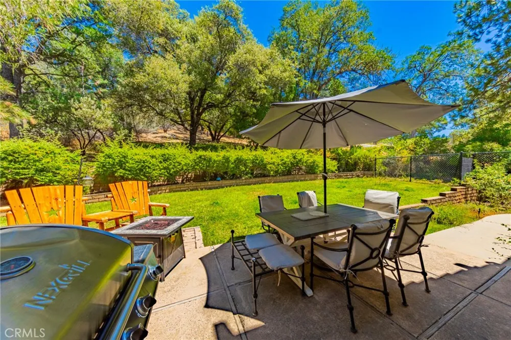 42395 Maples Lane Oakhurst, CA 93644