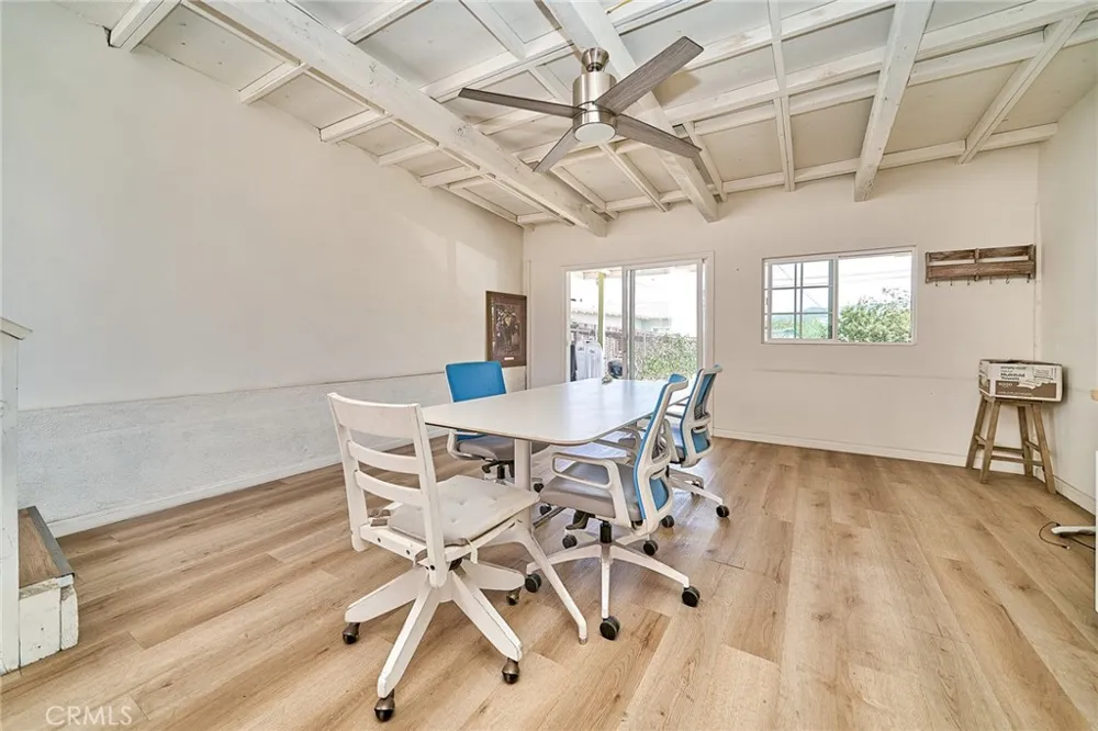 3251 Kentucky Glendale, CA 91214