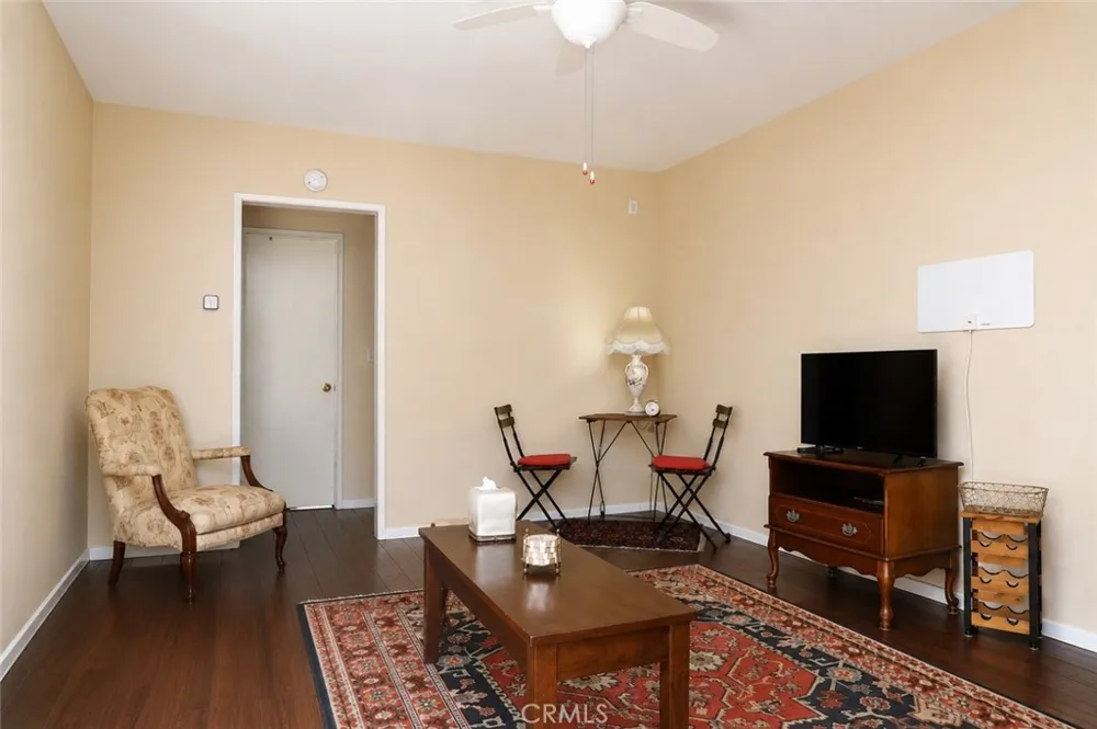 308 E Maple #8 Glendale, CA 91205