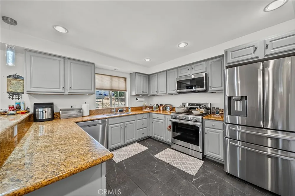 28660 Chiquito Canyon Val Verde, CA 91384