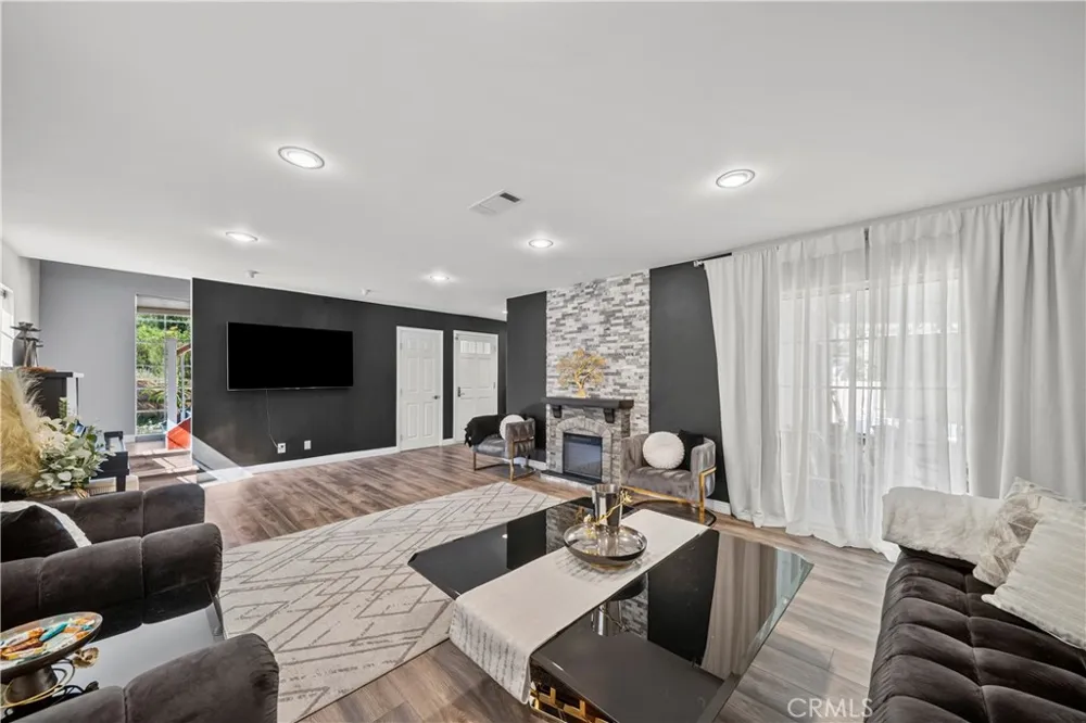 28660 Chiquito Canyon Val Verde, CA 91384