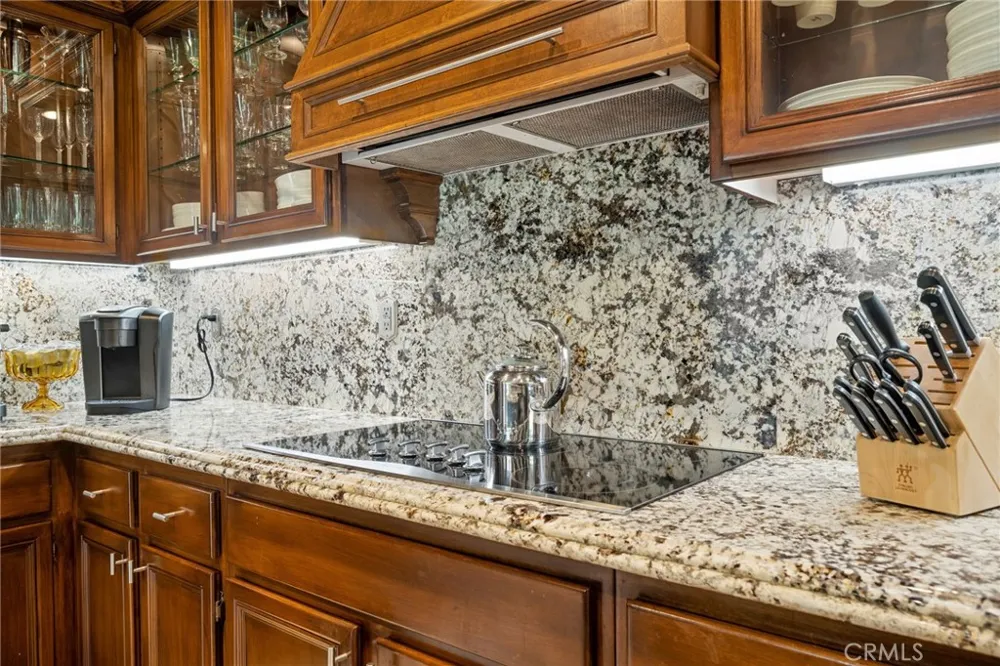 32 Mossdale Court Azusa, CA 91702