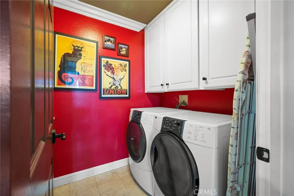 32 Mossdale Court Azusa, CA 91702