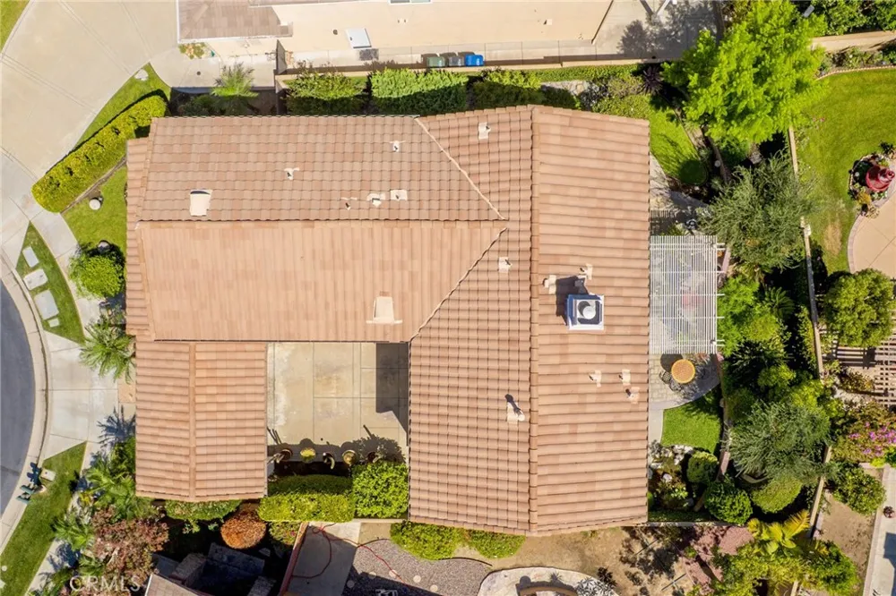 32 Mossdale Court Azusa, CA 91702