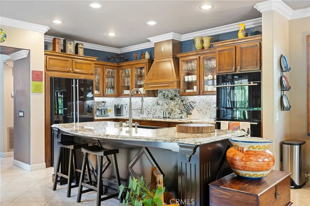 32 Mossdale Court Azusa, CA 91702