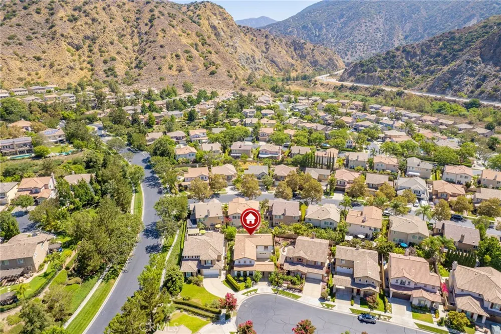 32 Mossdale Court Azusa, CA 91702