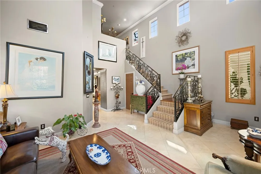 32 Mossdale Court Azusa, CA 91702