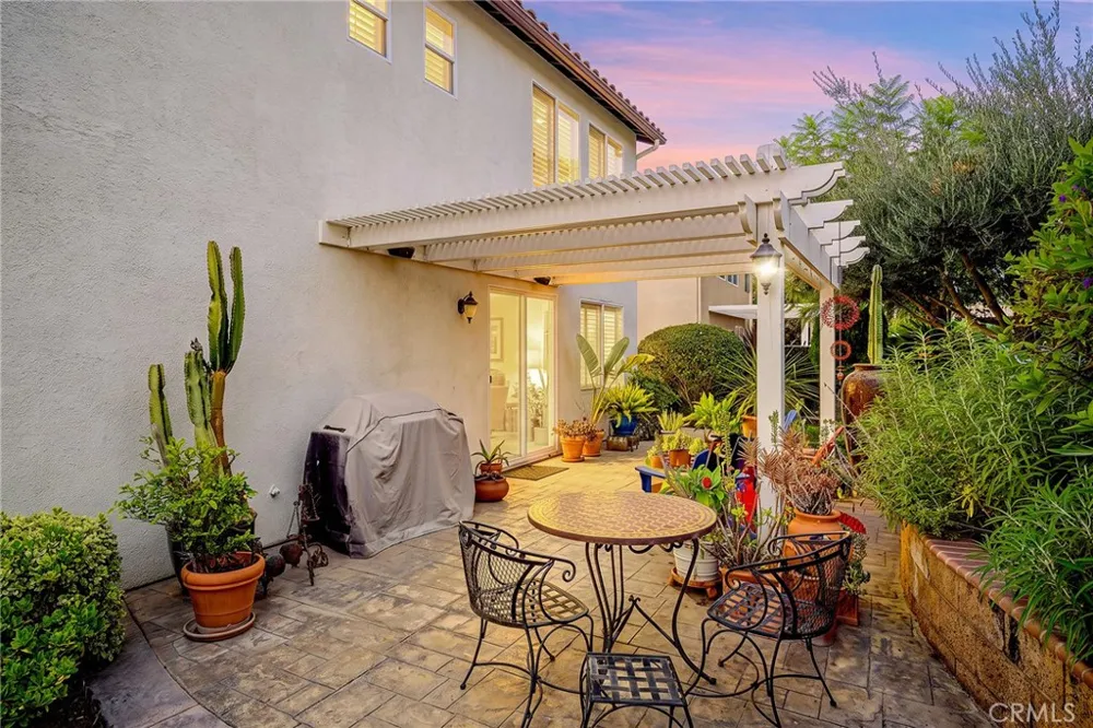32 Mossdale Court Azusa, CA 91702