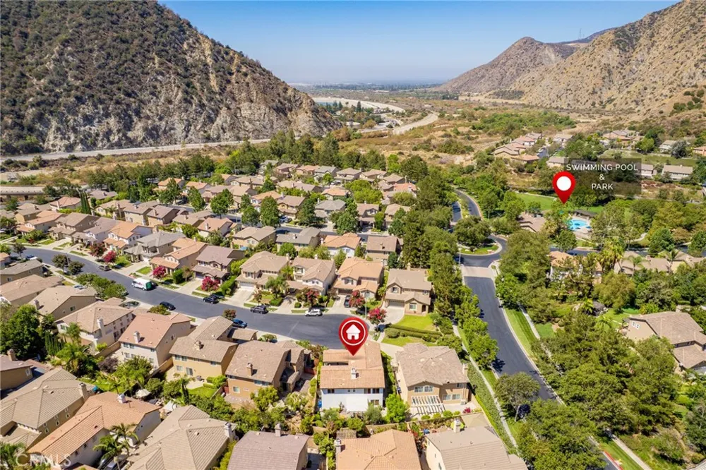 32 Mossdale Court Azusa, CA 91702