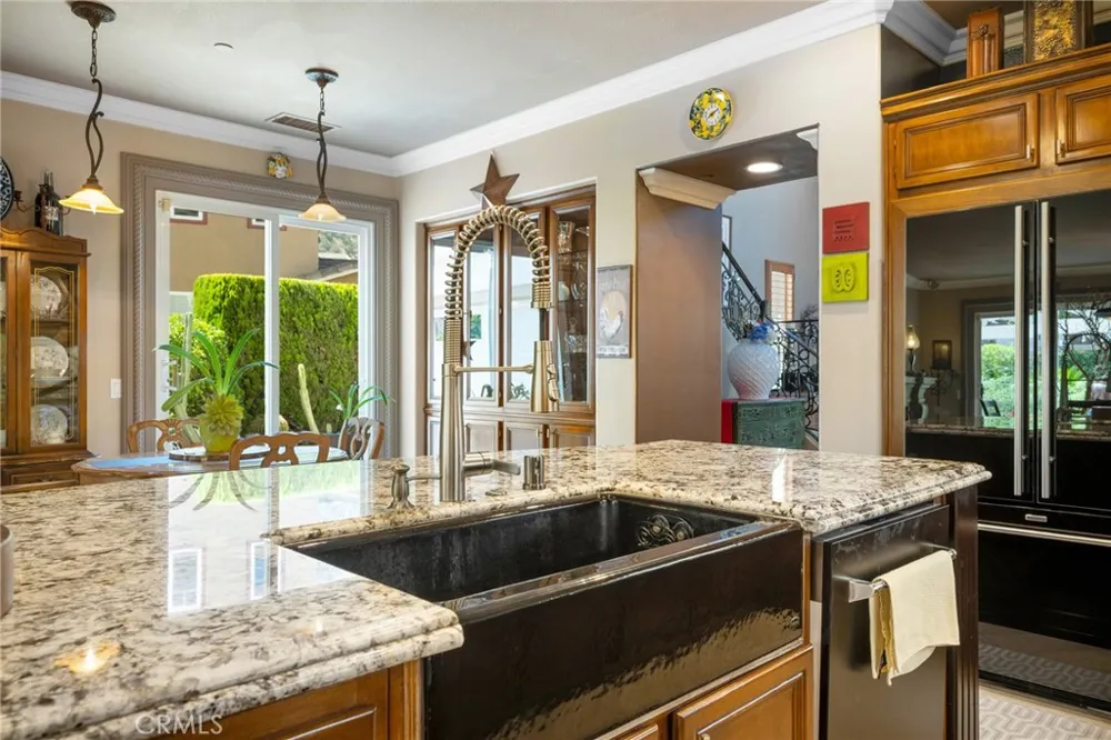 32 Mossdale Court Azusa, CA 91702