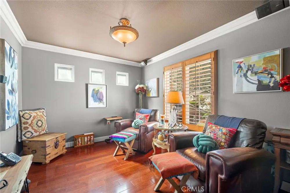 32 Mossdale Court Azusa, CA 91702