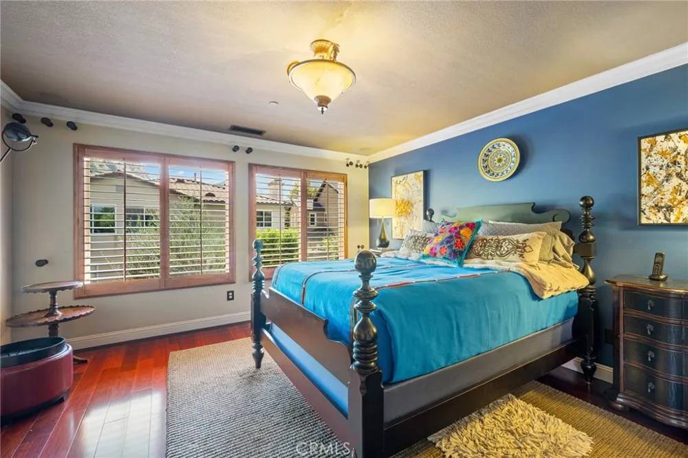 32 Mossdale Court Azusa, CA 91702