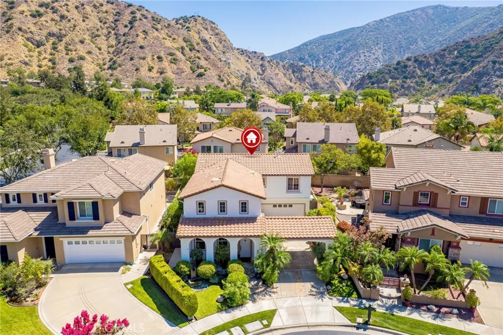 32 Mossdale Court Azusa, CA 91702