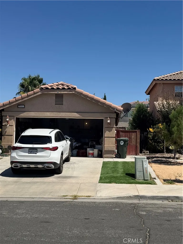 14699 Queen Valley Victorville, CA 92394